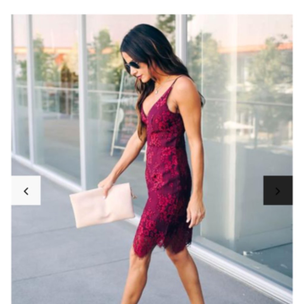 Lace scalloped dress